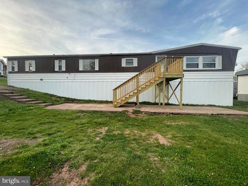 84-5145 N. Susquehanna Trl, York, PA, 17406 | Card Image