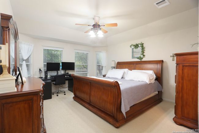 8803 Shuteye Peak, House other with 4 bedrooms, 2 bathrooms and null parking in Helotes TX | Image 13