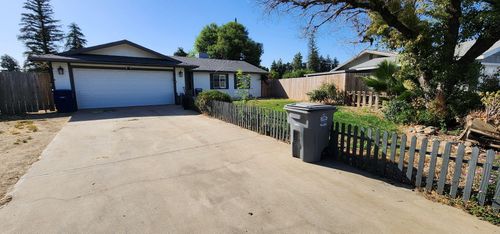 1400 Betsy Place, Exeter, CA, 93221 | Card Image