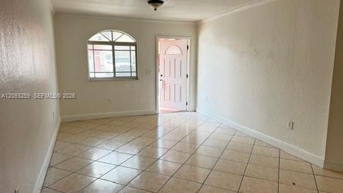 101-11051 W Okeechobee Rd, Hialeah Gardens, FL, 33018-4262 | Card Image