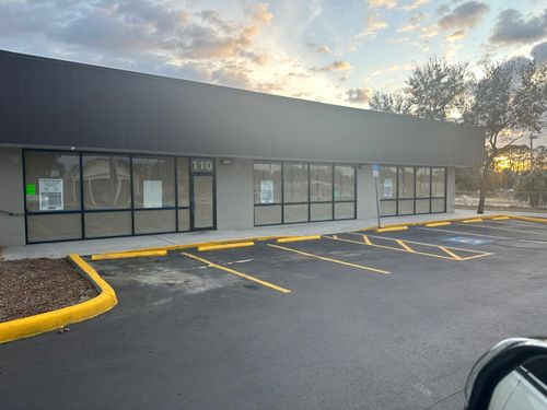 1727 E Busch Blvd, Tampa, FL, 33612-8784 | Card Image