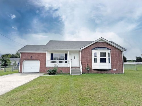 1212 Kendall Dr, Clarksville, TN, 37042-3190 | Card Image