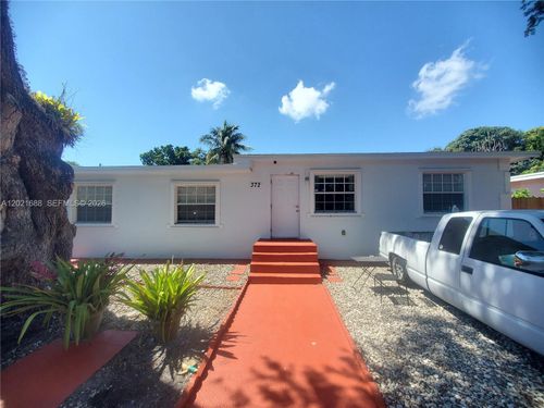 372 Ne 162nd St, Miami, FL, 33162-4353 | Card Image