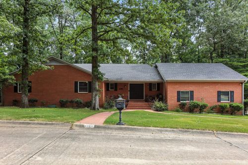 1190 Cambridge Cir, Benton, AR, 72019-2384 | Card Image