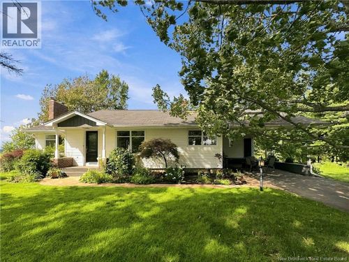 1169 Coverdale Rd, Riverview, NB, E1B5G4 | Card Image