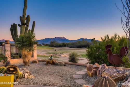 2480 E Glen Canyon Road, Green Valley, AZ, 85614 | Card Image