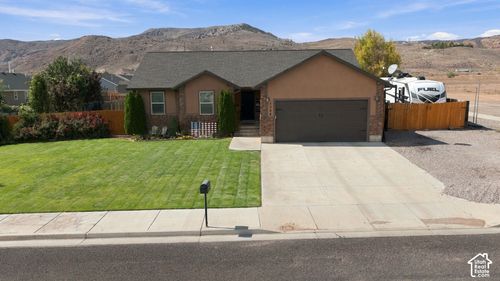 1086 S 800 W, Richfield, UT, 84701-3049 | Card Image