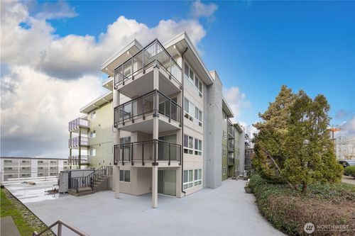 apt-105-1515 12th Ave S, Seattle, WA, 98144-3486 | Card Image