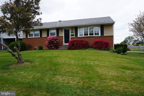 2200 Elder Dr, WILMINGTON, DE, 19808-3317 | Card Image