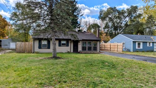 1056 Elmwood St, Plainwell, MI, 49080-1525 | Card Image