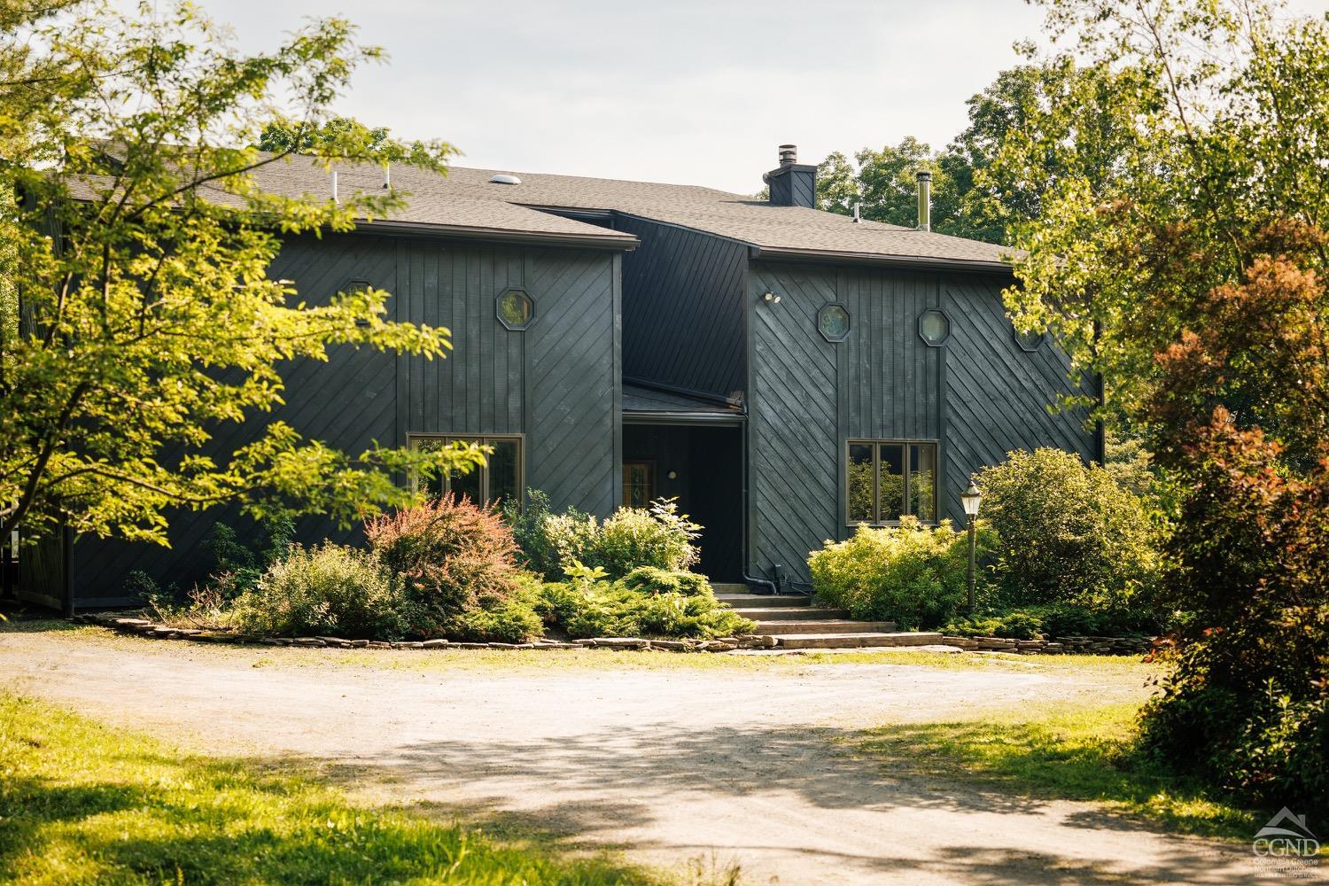 Kern Dr, Ghent, NY 12075