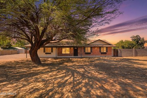 2266 E Willis Rd, Gilbert, AZ, 85297-2090 | Card Image