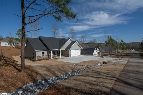 475 Twin View Dr, Westminster, SC, 29693-3251 | Card Image