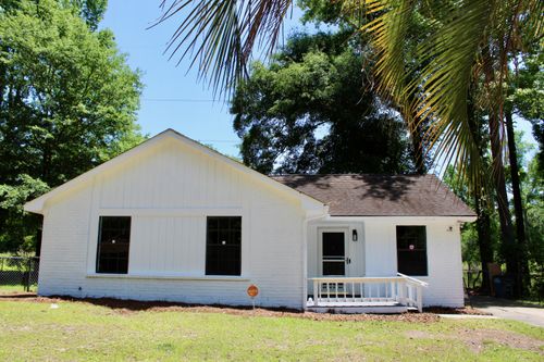 7774 Ginger Ln, North Charleston, SC, 29420-7700 | Card Image