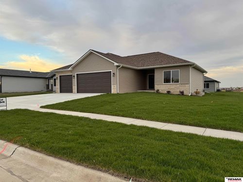 7600 N 50th St, Lincoln, NE, 68514 | Card Image