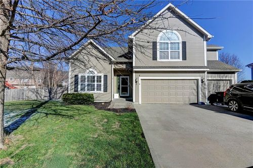 2611 S 25th St, Leavenworth, KS, 66048-4313 | Card Image