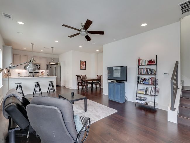 33 - 1109 Euphoria Bnd, Condo with 3 bedrooms, 3 bathrooms and 1 parking in Austin TX | Image 4
