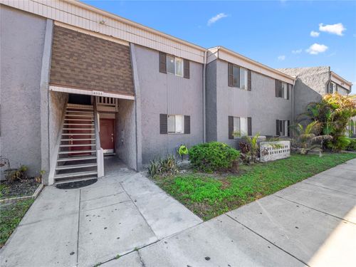 apt-d-4036 Cortez Dr, TAMPA, FL, 33614-1528 | Card Image