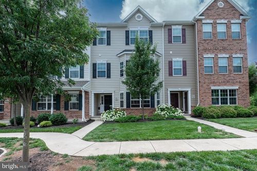 m75-3089 Davenport Way, PENNSBURG, PA, 18073-1286 | Card Image