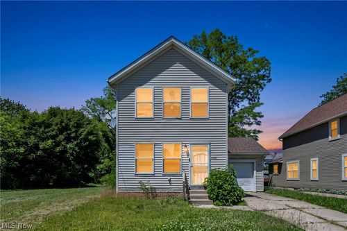 11219 Hopkins Ave, Cleveland, OH, 44108-2625 | Card Image