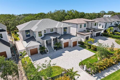 3013 S West Shore Blvd, TAMPA, FL, 33629-7640 | Card Image