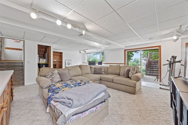 2030 Dows St, House other with 4 bedrooms, 2 bathrooms and null parking in Ely IA | Image 17