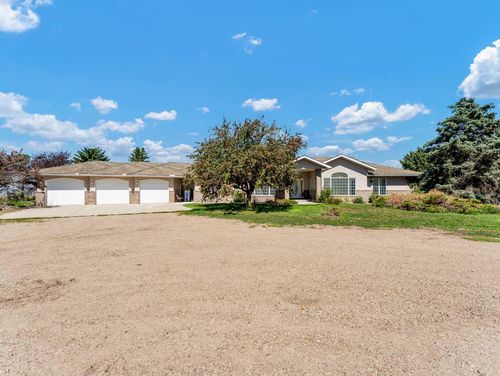 23-11522 Eagle Butte Rd, Cypress County, AB, T1B0H9 | Card Image