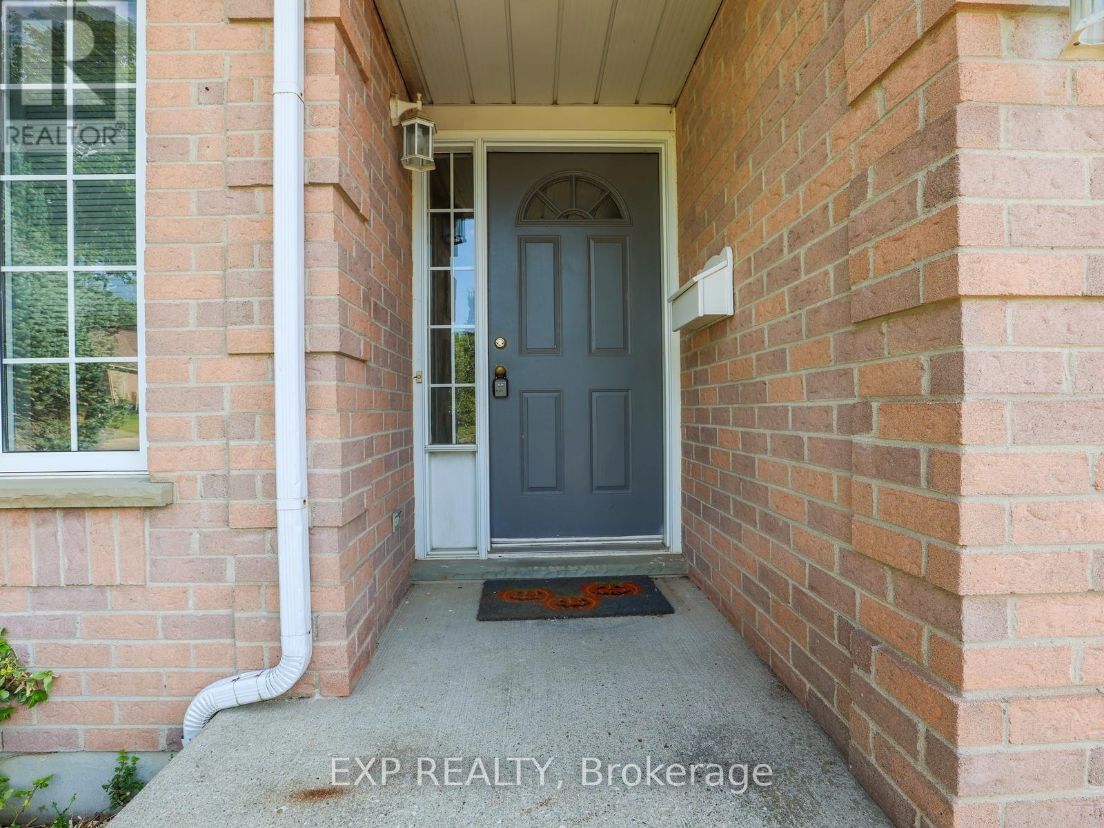 Residential Lease in Kitchener 3