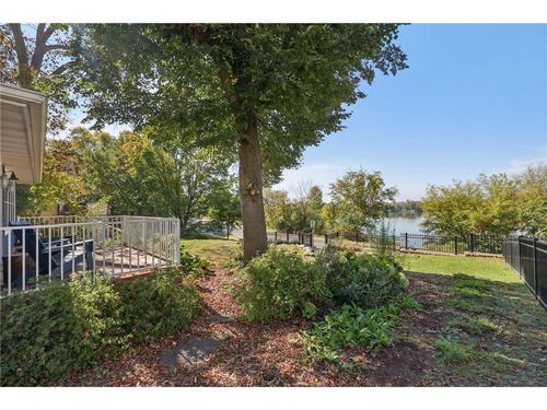 132 Summit Ave, Center City, MN, 55012-9643 | Card Image