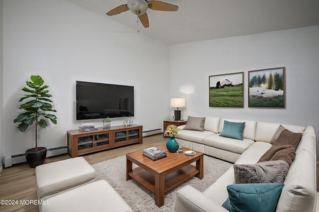APT-5 - 40 W 13 Th St, Condo with 3 bedrooms, 2 bathrooms and null parking in Bayonne NJ | Image 15