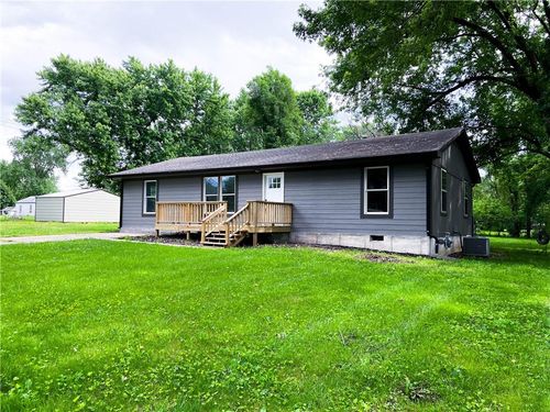 201 W Kelly Ave, Leeton, MO, 64761-9265 | Card Image