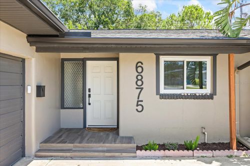 6875 11th Ave N, ST PETERSBURG, FL, 33710-6109 | Card Image