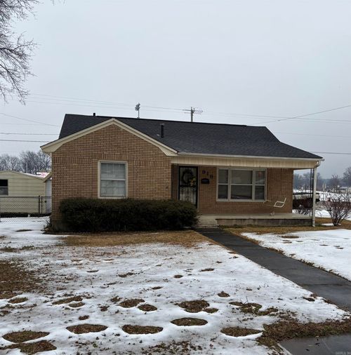 916 Forrest Ave E, Wynne, AR, 72396-2310 | Card Image