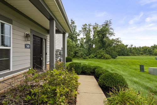 580 Redwood Ln, Lewis Center, OH, 43035-7554 | Card Image