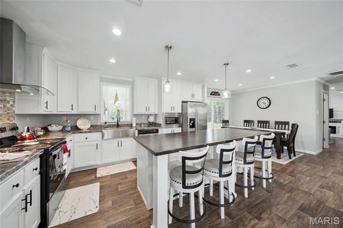 5963 Highway 17, Yukon, MO, 65589-1034 | Card Image