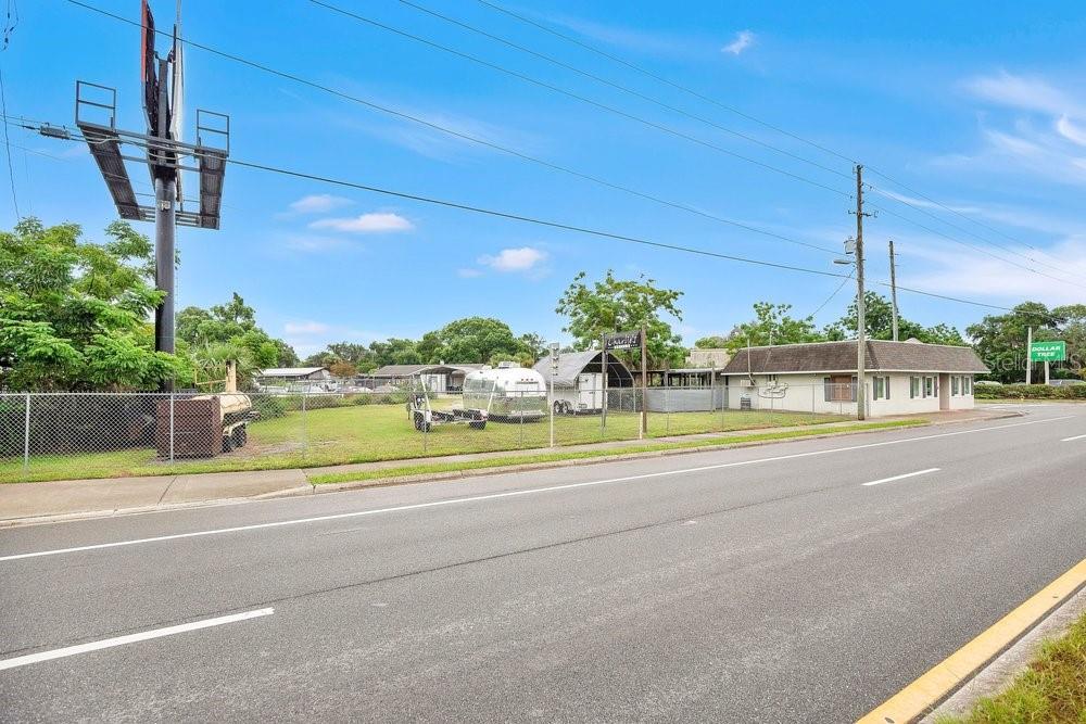 Commercial Sale in ZELLWOOD 5