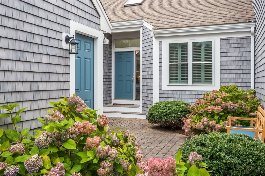 Corwin Grv, Plymouth, MA 02360