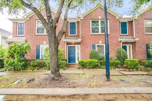 914 W Heights Hollow Ln, Houston, TX, 77007-7076 | Card Image