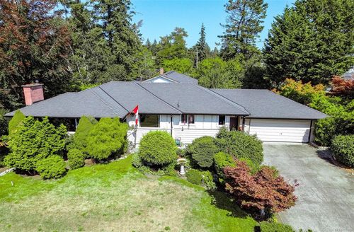 1288 Roy Rd, Saanich, BC, V8Z2X9 | Card Image