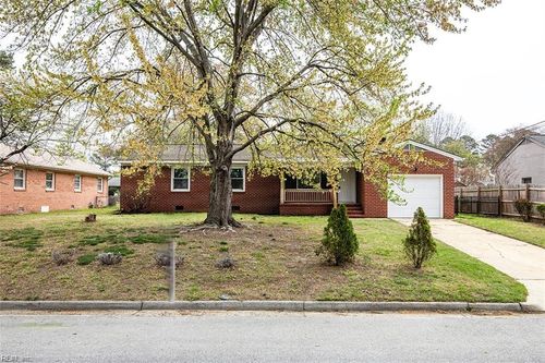 98 Wendfield Cir, Newport News, VA, 23601-1022 | Card Image