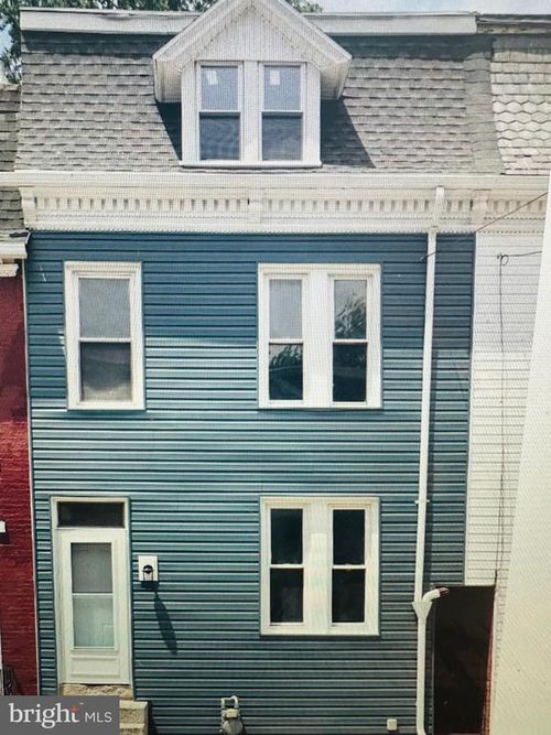 461 Walnut St, YORK, PA, 17403-1324 | Card Image