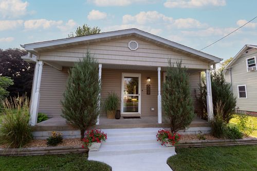 508 N State St, Roanoke, IL, 61561-7543 | Card Image