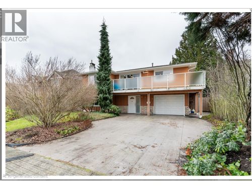 8140 Fairdell Cres, Richmond, BC, V7C1W4 | Card Image