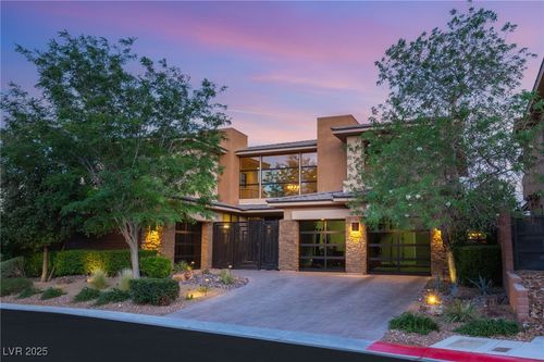 38 Moonfire Dr, Las Vegas, NV, 89135-7800 | Card Image