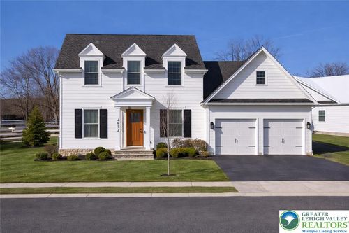 4574 Old Saucon Rd, BETHLEHEM, PA, 18015-8706 | Card Image