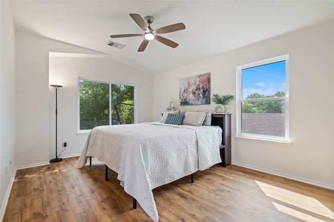 11710 Raymond C Ewry Ln, House other with 3 bedrooms, 3 bathrooms and 4 parking in Austin TX | Image 12