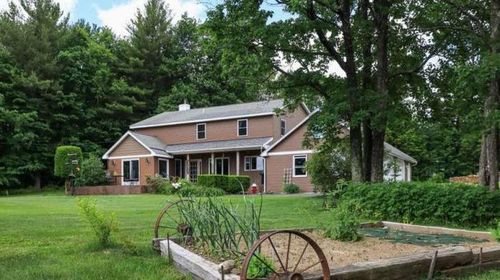 40 Boston View Dr, New Ipswich, NH, 03071-3101 | Card Image
