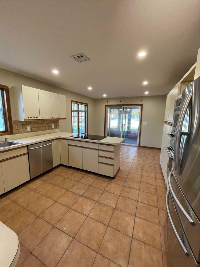 Kitchen | Image 8