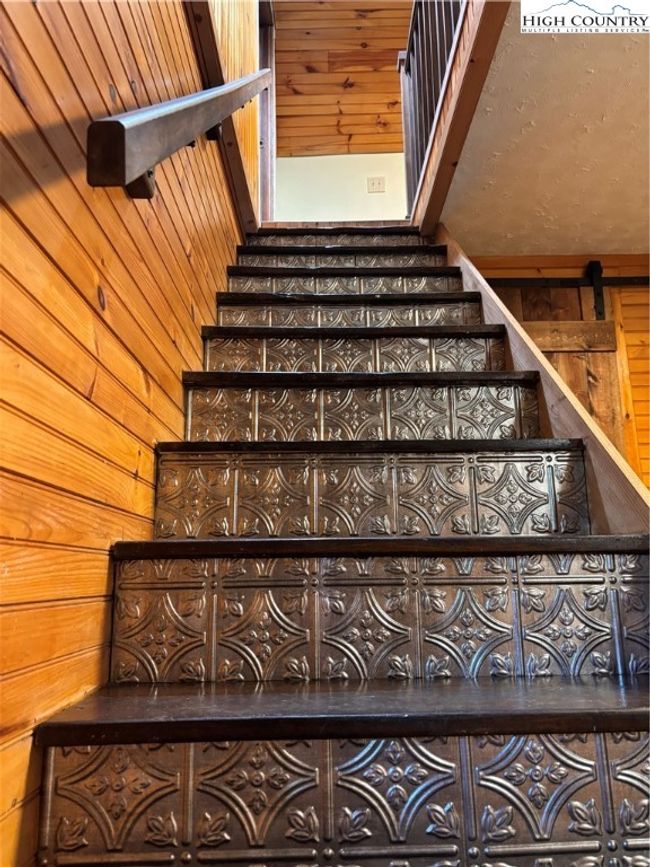 295 Jakes Mountain Rd, House other with 3 bedrooms, 2 bathrooms and null parking in Deep Gap NC | Image 31
