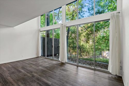 apt-156-1304 Mariposa Dr, Austin, TX, 78704-4451 | Card Image